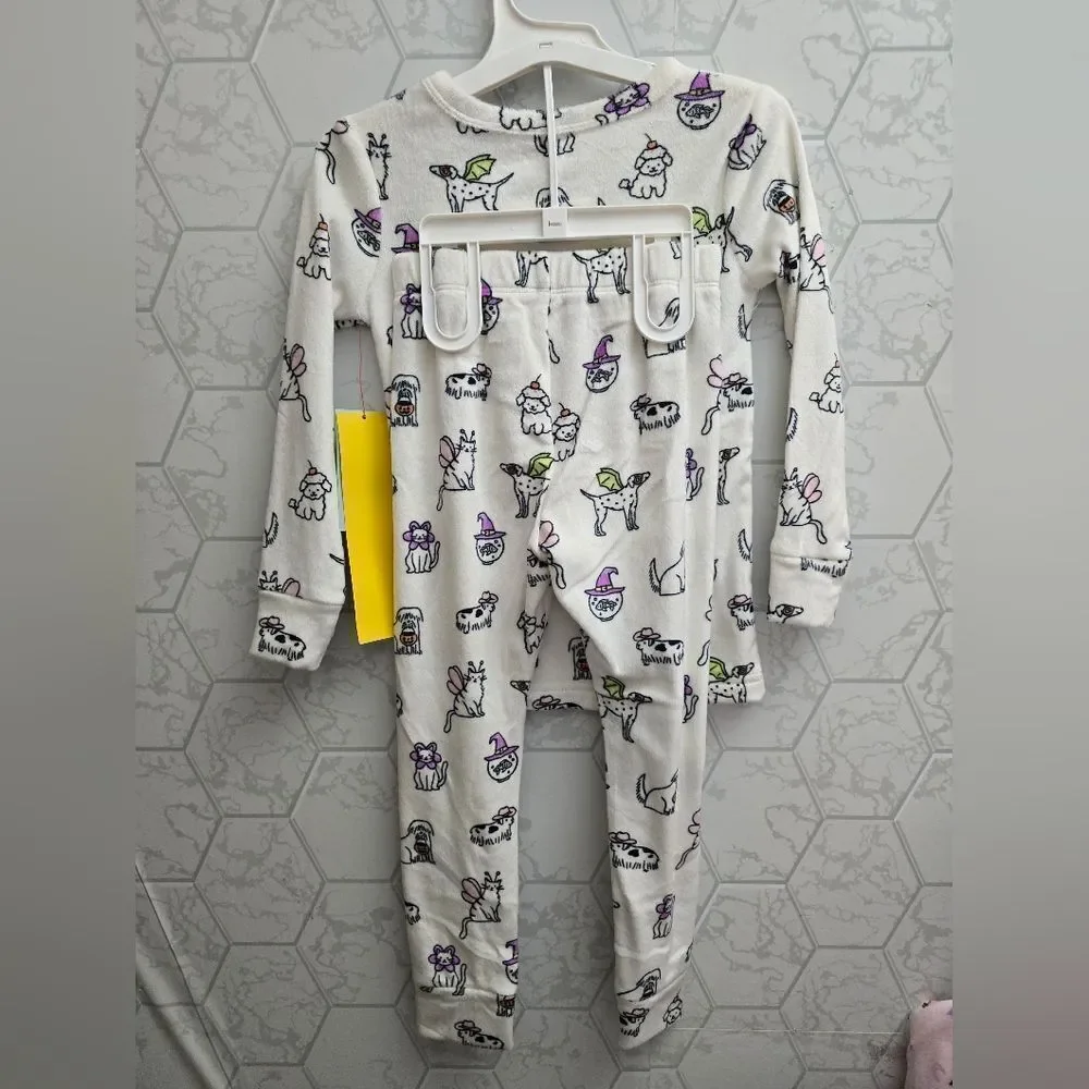 Nwt Girl's Cat & Jack Snuggly Soft Velour Halloween Pajama Set
